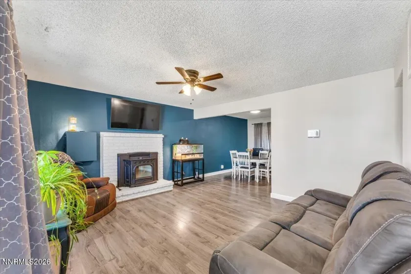 1885 18th, Sparks, Nevada 89431, 3 Bedrooms Bedrooms, ,2 BathroomsBathrooms,Residential,Residential,18th,260003918