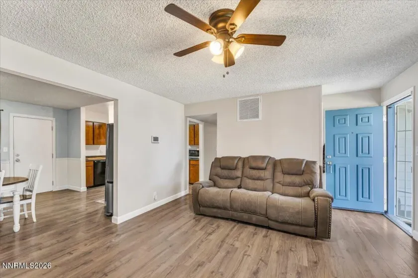 1885 18th, Sparks, Nevada 89431, 3 Bedrooms Bedrooms, ,2 BathroomsBathrooms,Residential,Residential,18th,260003918