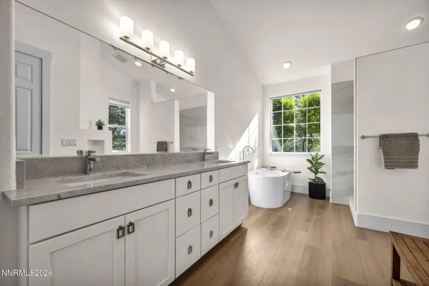 14295 Black Eagle, Reno, Nevada 89511, 3 Bedrooms Bedrooms, ,3 BathroomsBathrooms,Residential,Residential,Black Eagle,260003917