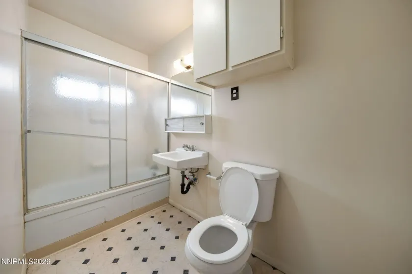 415 Field, Sparks, Nevada 89431, 4 Bedrooms Bedrooms, ,3 BathroomsBathrooms,Residential Income,Residential,Field,260003923