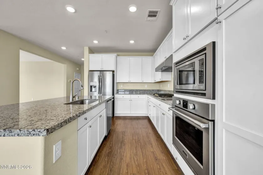 2630 Cityview, Sparks, Nevada 89431, 4 Bedrooms Bedrooms, ,4 BathroomsBathrooms,Residential,Residential,Cityview,260003924