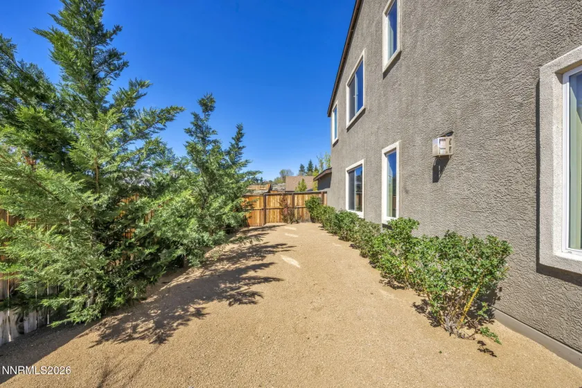 2630 Cityview, Sparks, Nevada 89431, 4 Bedrooms Bedrooms, ,4 BathroomsBathrooms,Residential,Residential,Cityview,260003924