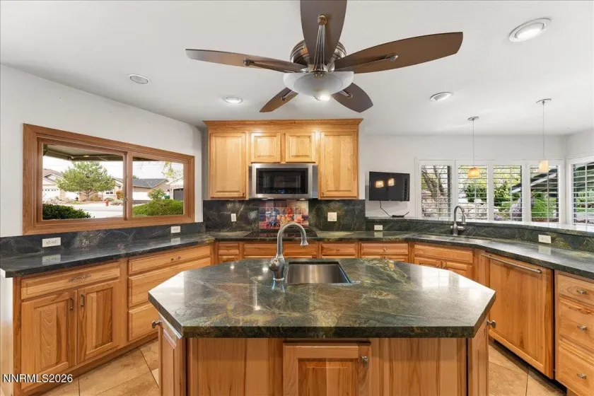 1840 Berkeley, Reno, Nevada 89509, 3 Bedrooms Bedrooms, ,2 BathroomsBathrooms,Residential,Residential,Berkeley,260003895