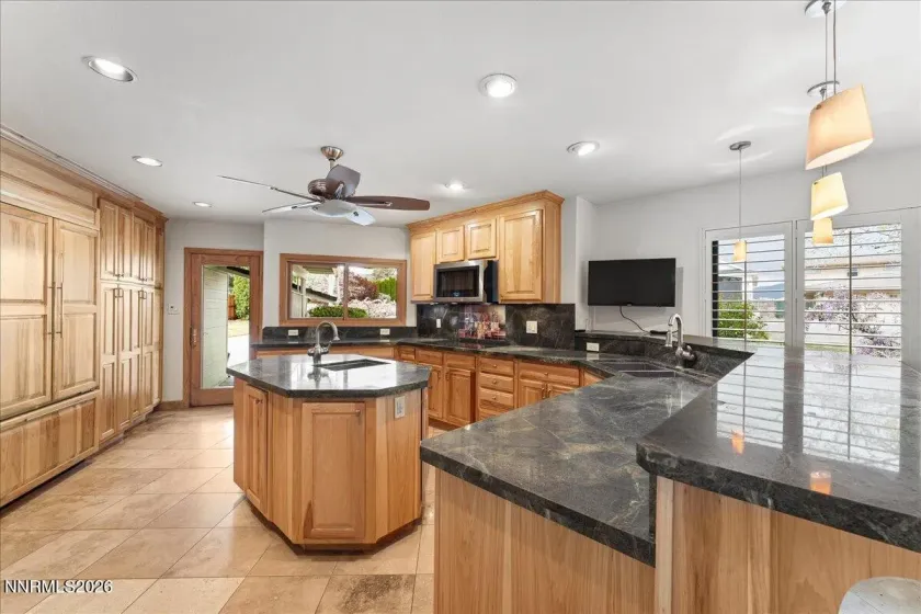 1840 Berkeley, Reno, Nevada 89509, 3 Bedrooms Bedrooms, ,2 BathroomsBathrooms,Residential,Residential,Berkeley,260003895