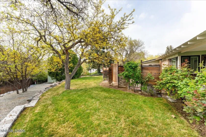 1840 Berkeley, Reno, Nevada 89509, 3 Bedrooms Bedrooms, ,2 BathroomsBathrooms,Residential,Residential,Berkeley,260003895