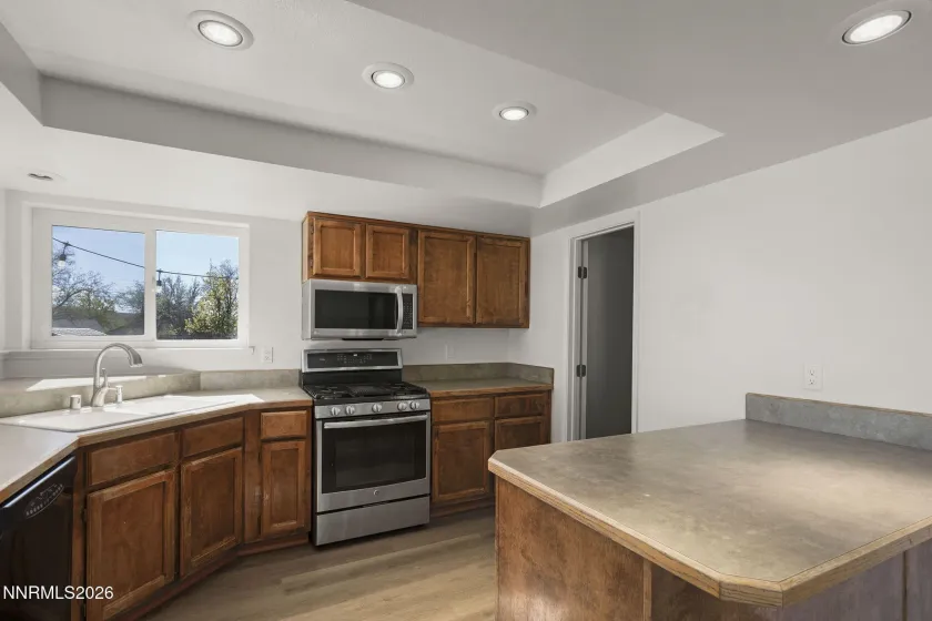 20 Palm Springs, Sparks, Nevada 89441, 3 Bedrooms Bedrooms, ,2 BathroomsBathrooms,Residential,Residential,Palm Springs,260003920