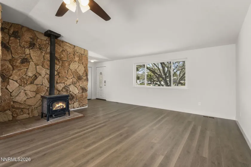 20 Palm Springs, Sparks, Nevada 89441, 3 Bedrooms Bedrooms, ,2 BathroomsBathrooms,Residential,Residential,Palm Springs,260003920