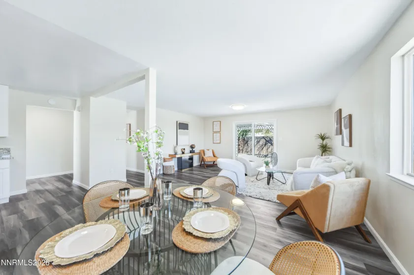 832 Greenbrae, Sparks, Nevada 89434, 3 Bedrooms Bedrooms, ,2 BathroomsBathrooms,Residential,Residential,Greenbrae,260003922