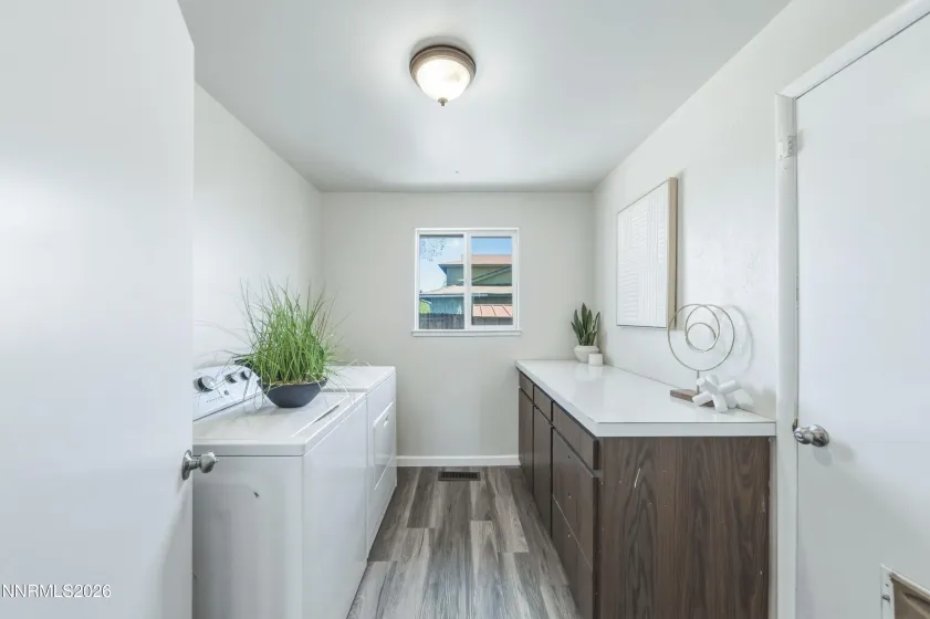 832 Greenbrae, Sparks, Nevada 89434, 3 Bedrooms Bedrooms, ,2 BathroomsBathrooms,Residential,Residential,Greenbrae,260003922