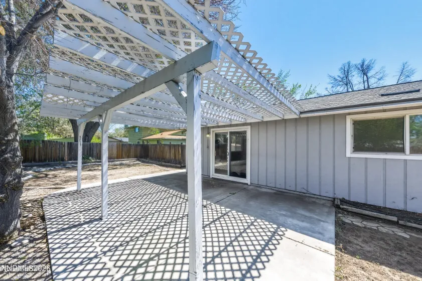 832 Greenbrae, Sparks, Nevada 89434, 3 Bedrooms Bedrooms, ,2 BathroomsBathrooms,Residential,Residential,Greenbrae,260003922