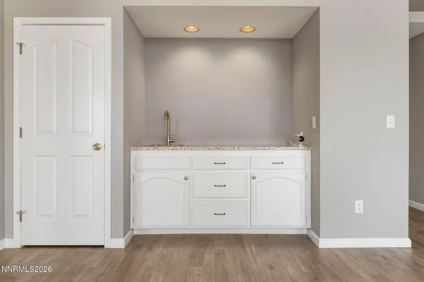 16 Woodstock, Carson City, Nevada 89703, 3 Bedrooms Bedrooms, ,2 BathroomsBathrooms,Residential,Residential,Woodstock,260003934