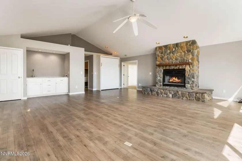 16 Woodstock, Carson City, Nevada 89703, 3 Bedrooms Bedrooms, ,2 BathroomsBathrooms,Residential,Residential,Woodstock,260003934