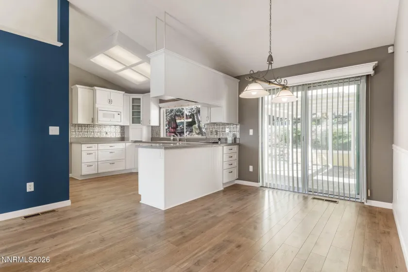 16 Woodstock, Carson City, Nevada 89703, 3 Bedrooms Bedrooms, ,2 BathroomsBathrooms,Residential,Residential,Woodstock,260003934