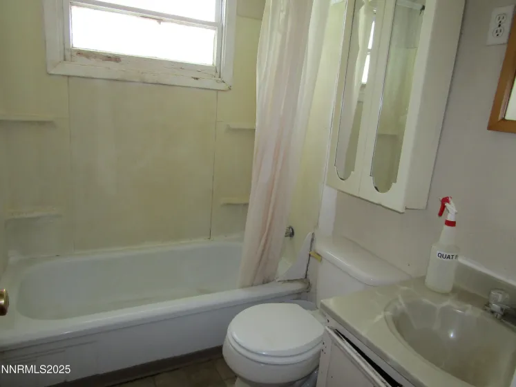 234 West, Yerington, Nevada 89447, 3 Bedrooms Bedrooms, ,2 BathroomsBathrooms,Residential,Residential,West,250003038