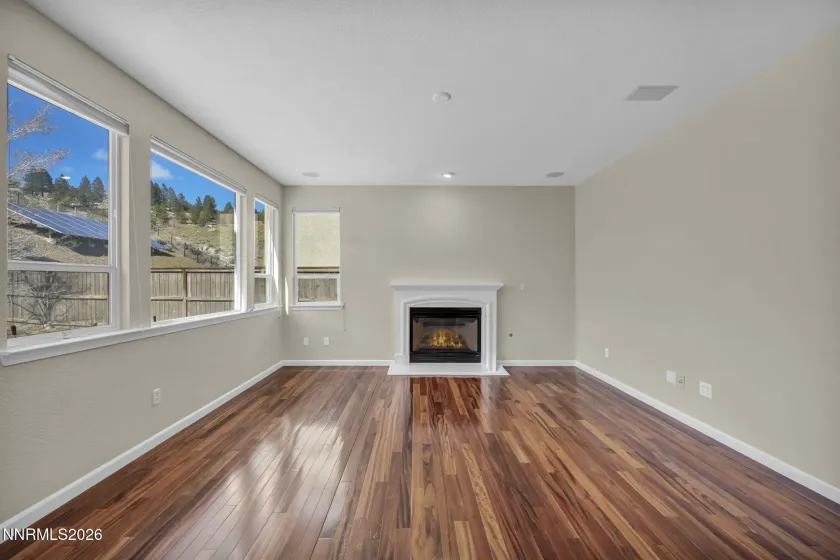 7255 Provence, Reno, Nevada 89523, 5 Bedrooms Bedrooms, ,3 BathroomsBathrooms,Residential,Residential,Provence,260003937