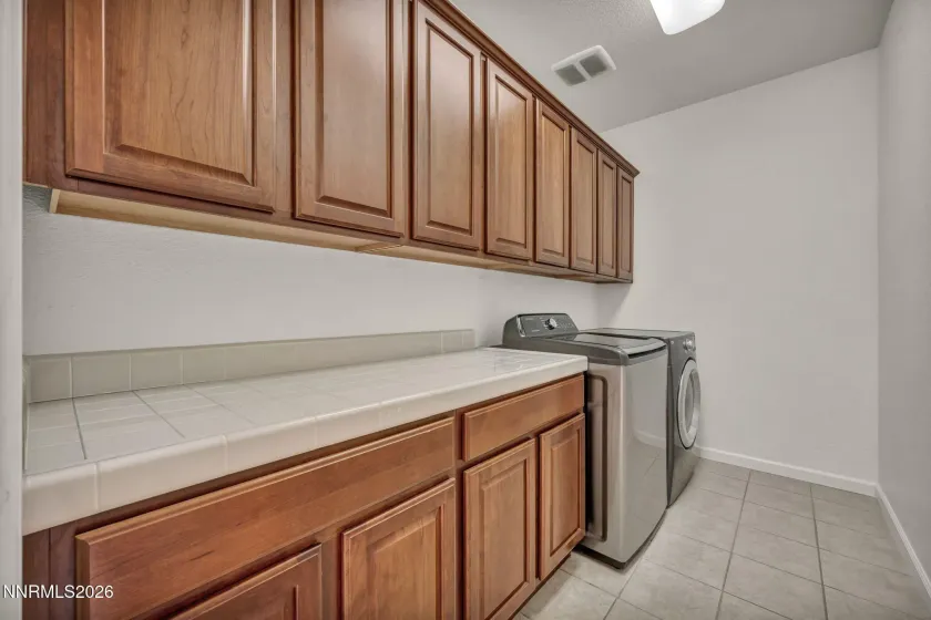 7255 Provence, Reno, Nevada 89523, 5 Bedrooms Bedrooms, ,3 BathroomsBathrooms,Residential,Residential,Provence,260003937