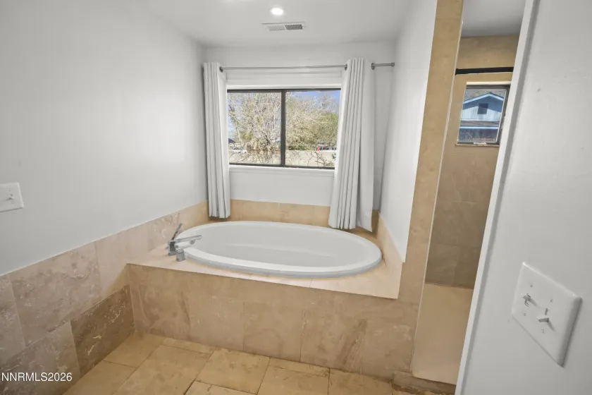 940 Curtis, Fernley, Nevada 89408, 3 Bedrooms Bedrooms, ,2 BathroomsBathrooms,Residential,Residential,Curtis,260003940