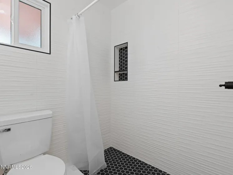 10675 Deodar, Reno, Nevada 89506, 3 Bedrooms Bedrooms, ,2 BathroomsBathrooms,Residential,Residential,Deodar,260003941