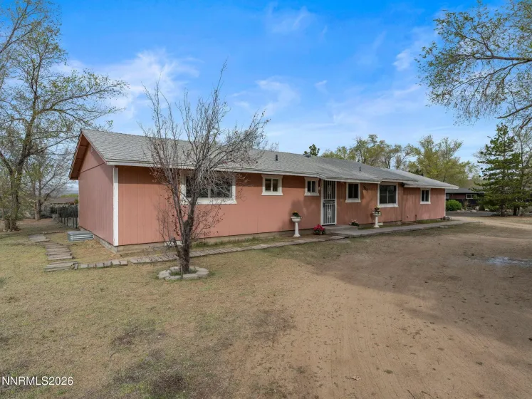 10675 Deodar, Reno, Nevada 89506, 3 Bedrooms Bedrooms, ,2 BathroomsBathrooms,Residential,Residential,Deodar,260003941