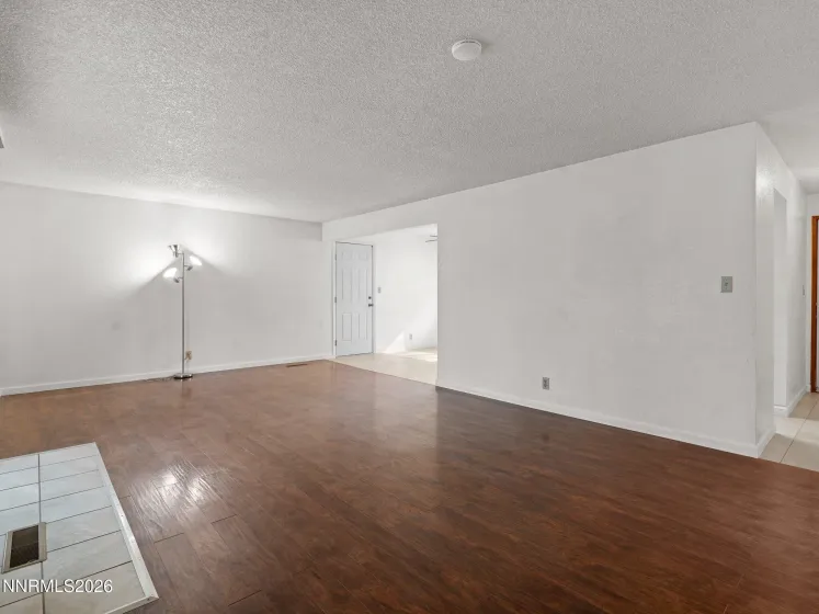 10675 Deodar, Reno, Nevada 89506, 3 Bedrooms Bedrooms, ,2 BathroomsBathrooms,Residential,Residential,Deodar,260003941