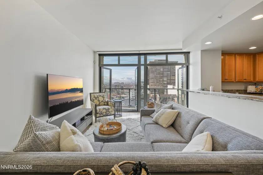 50 Sierra, Reno, Nevada 89501, ,2 BathroomsBathrooms,Residential,Residential,Sierra,260003945