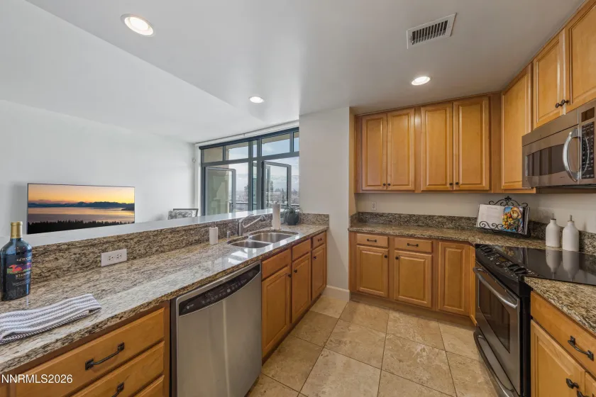 50 Sierra, Reno, Nevada 89501, ,2 BathroomsBathrooms,Residential,Residential,Sierra,260003945