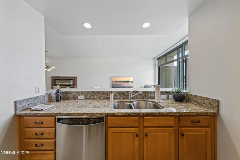 50 Sierra, Reno, Nevada 89501, ,2 BathroomsBathrooms,Residential,Residential,Sierra,260003945