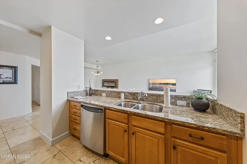 50 Sierra, Reno, Nevada 89501, ,2 BathroomsBathrooms,Residential,Residential,Sierra,260003945