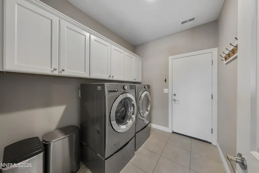 18703 Brady Ridge, Reno, Nevada 89508, 4 Bedrooms Bedrooms, ,2 BathroomsBathrooms,Residential,Residential,Brady Ridge,260003954