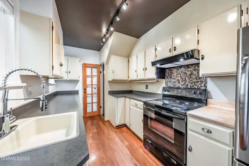 347 Mary, Reno, Nevada 89509, 3 Bedrooms Bedrooms, ,2 BathroomsBathrooms,Residential,Residential,Mary,260003951