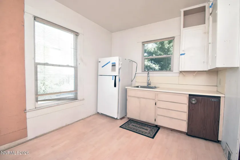 127 Cheney, Reno, Nevada 89501, 2 Bedrooms Bedrooms, ,1 BathroomBathrooms,Residential,Residential,Cheney,260003953