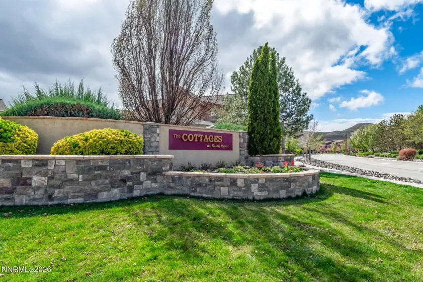 998 Marble Hills, Sparks, Nevada 89436, 2 Bedrooms Bedrooms, ,3 BathroomsBathrooms,Residential,Residential,Marble Hills,260003957