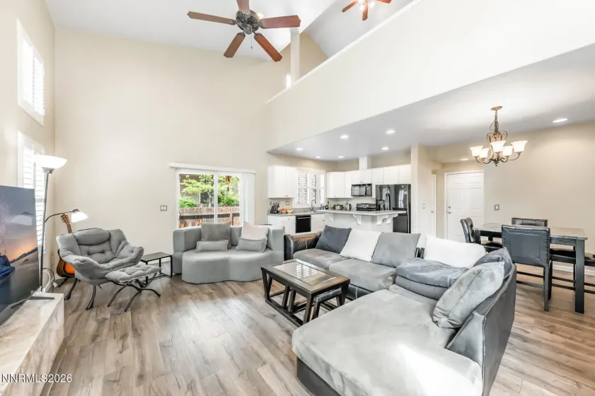 998 Marble Hills, Sparks, Nevada 89436, 2 Bedrooms Bedrooms, ,3 BathroomsBathrooms,Residential,Residential,Marble Hills,260003957