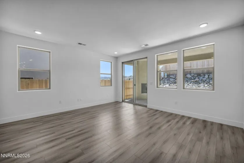 1267 Nebula, Carson City, Nevada 89705, 3 Bedrooms Bedrooms, ,2 BathroomsBathrooms,Residential,Residential,Nebula,260003959