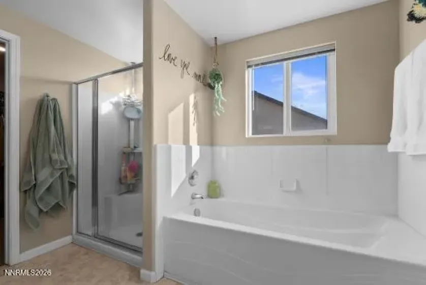 552 Spur, Fernley, Nevada 89408, 3 Bedrooms Bedrooms, ,2 BathroomsBathrooms,Residential,Residential,Spur,260003960