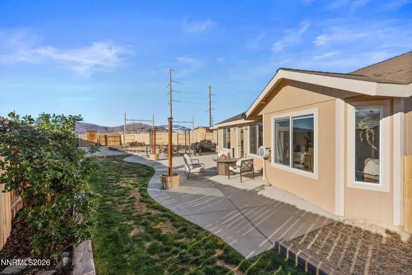 552 Spur, Fernley, Nevada 89408, 3 Bedrooms Bedrooms, ,2 BathroomsBathrooms,Residential,Residential,Spur,260003960