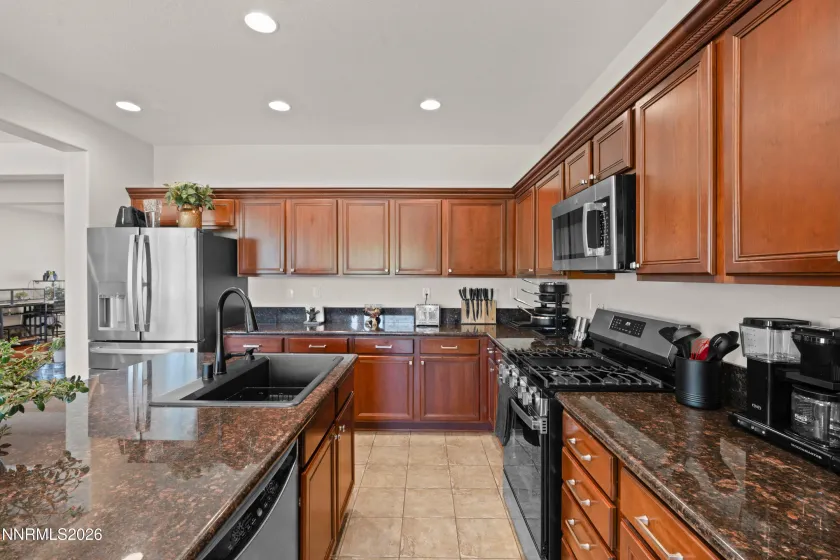 70 Riverside, Dayton, Nevada 89403, 4 Bedrooms Bedrooms, ,3 BathroomsBathrooms,Residential,Residential,Riverside,260003964