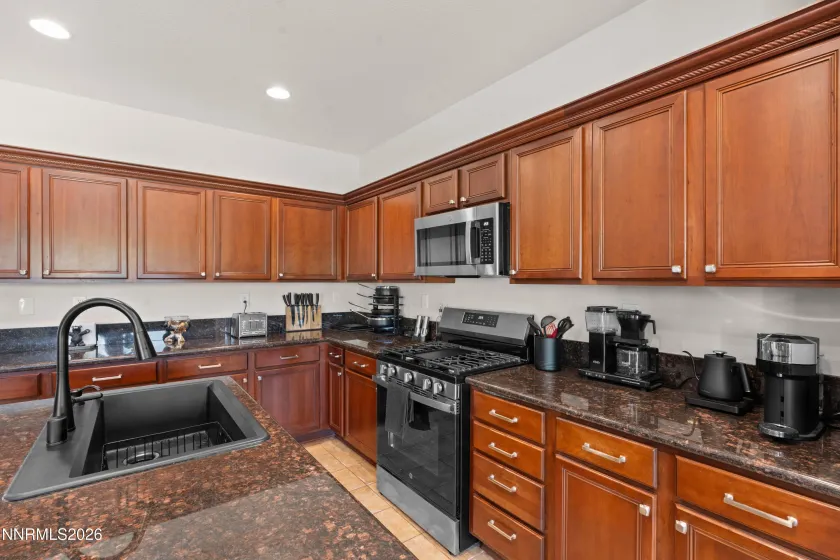 70 Riverside, Dayton, Nevada 89403, 4 Bedrooms Bedrooms, ,3 BathroomsBathrooms,Residential,Residential,Riverside,260003964