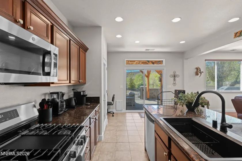 70 Riverside, Dayton, Nevada 89403, 4 Bedrooms Bedrooms, ,3 BathroomsBathrooms,Residential,Residential,Riverside,260003964