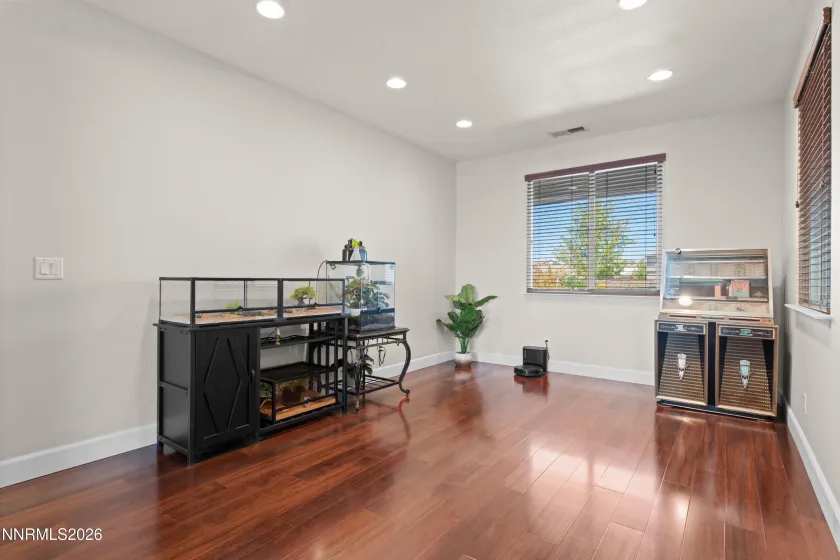 70 Riverside, Dayton, Nevada 89403, 4 Bedrooms Bedrooms, ,3 BathroomsBathrooms,Residential,Residential,Riverside,260003964