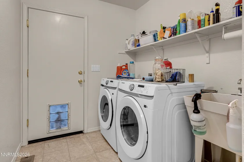 1400 Bufflehead, Sparks, Nevada 89441, 3 Bedrooms Bedrooms, ,2 BathroomsBathrooms,Residential,Residential,Bufflehead,260003965