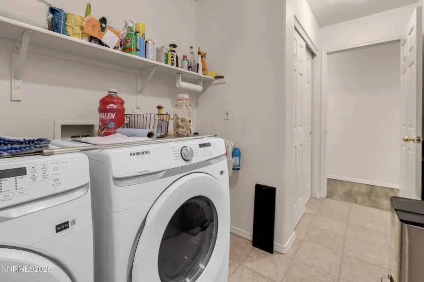 1400 Bufflehead, Sparks, Nevada 89441, 3 Bedrooms Bedrooms, ,2 BathroomsBathrooms,Residential,Residential,Bufflehead,260003965