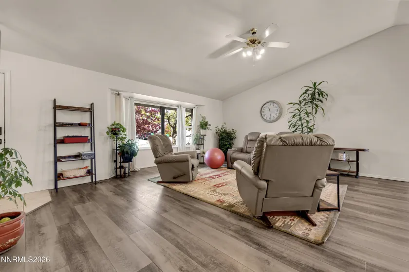 1400 Bufflehead, Sparks, Nevada 89441, 3 Bedrooms Bedrooms, ,2 BathroomsBathrooms,Residential,Residential,Bufflehead,260003965