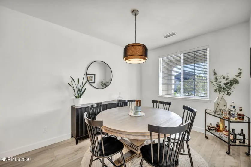 1092 Dapple, Minden, Nevada 89423, 3 Bedrooms Bedrooms, ,2 BathroomsBathrooms,Residential,Residential,Dapple,260003966