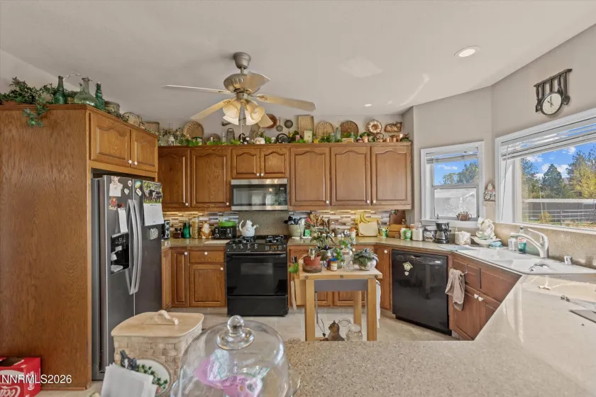 5650 Old US Hwy 395, Washoe Valley, Nevada 89704, 4 Bedrooms Bedrooms, ,3 BathroomsBathrooms,Residential,Residential,Old US Hwy 395,260003967