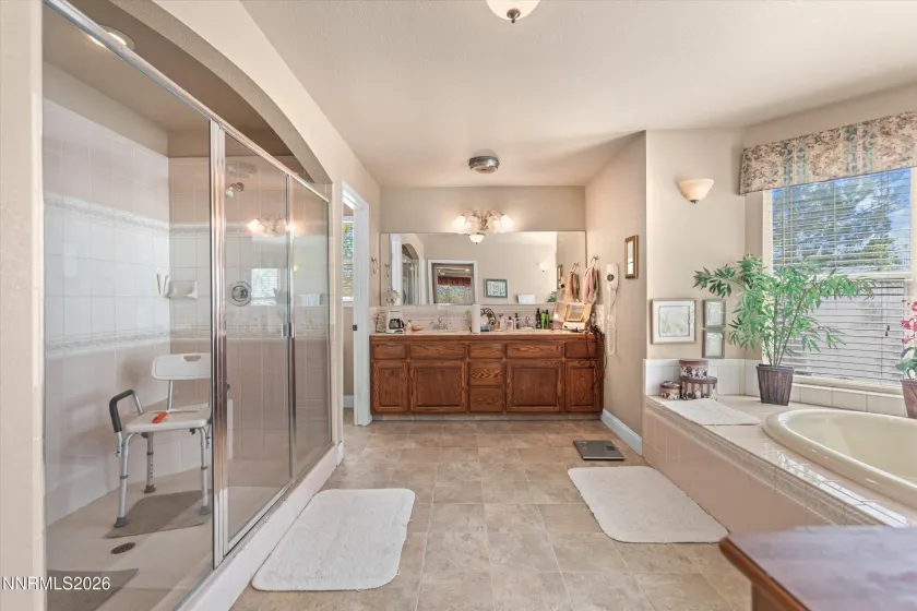 5650 Old US Hwy 395, Washoe Valley, Nevada 89704, 4 Bedrooms Bedrooms, ,3 BathroomsBathrooms,Residential,Residential,Old US Hwy 395,260003967