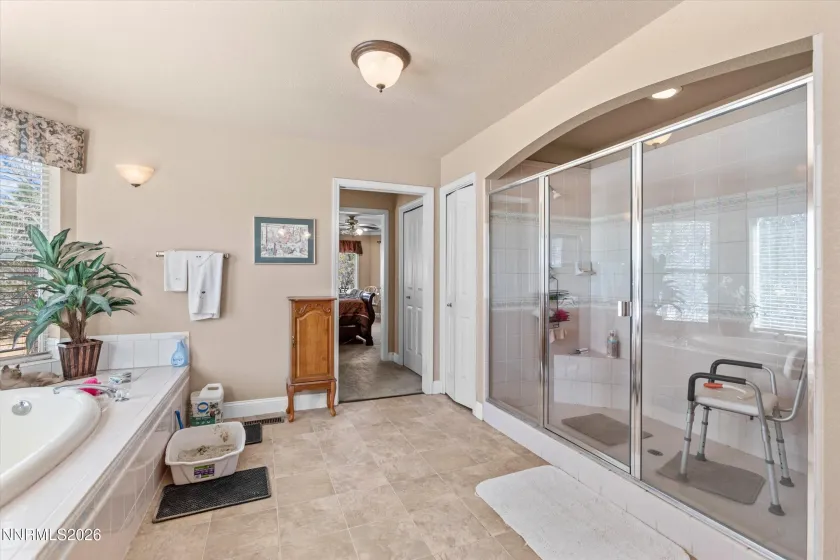 5650 Old US Hwy 395, Washoe Valley, Nevada 89704, 4 Bedrooms Bedrooms, ,3 BathroomsBathrooms,Residential,Residential,Old US Hwy 395,260003967