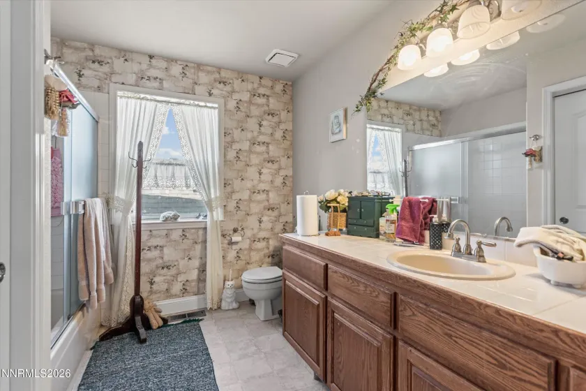 5650 Old US Hwy 395, Washoe Valley, Nevada 89704, 4 Bedrooms Bedrooms, ,3 BathroomsBathrooms,Residential,Residential,Old US Hwy 395,260003967