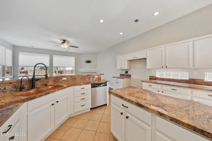 435 La Costa, Dayton, Nevada 89403, 3 Bedrooms Bedrooms, ,2 BathroomsBathrooms,Residential,Residential,La Costa,260003972