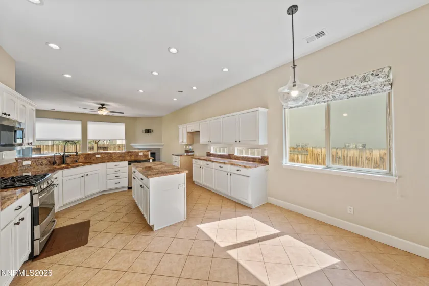 435 La Costa, Dayton, Nevada 89403, 3 Bedrooms Bedrooms, ,2 BathroomsBathrooms,Residential,Residential,La Costa,260003972